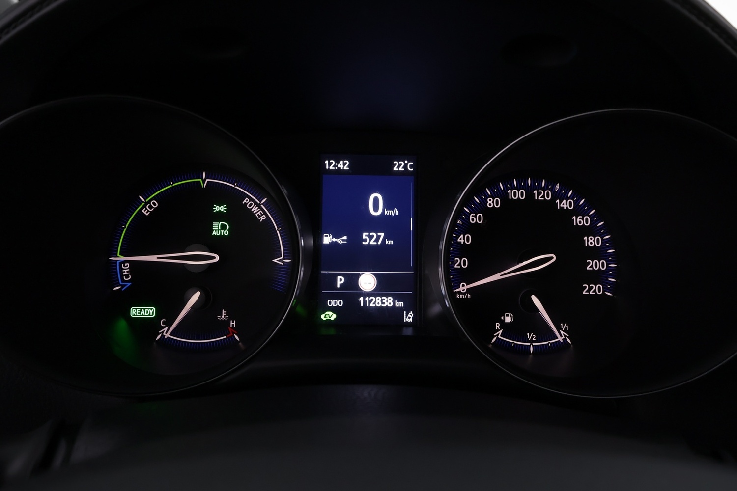 Toyota C-HR vaihtoauto