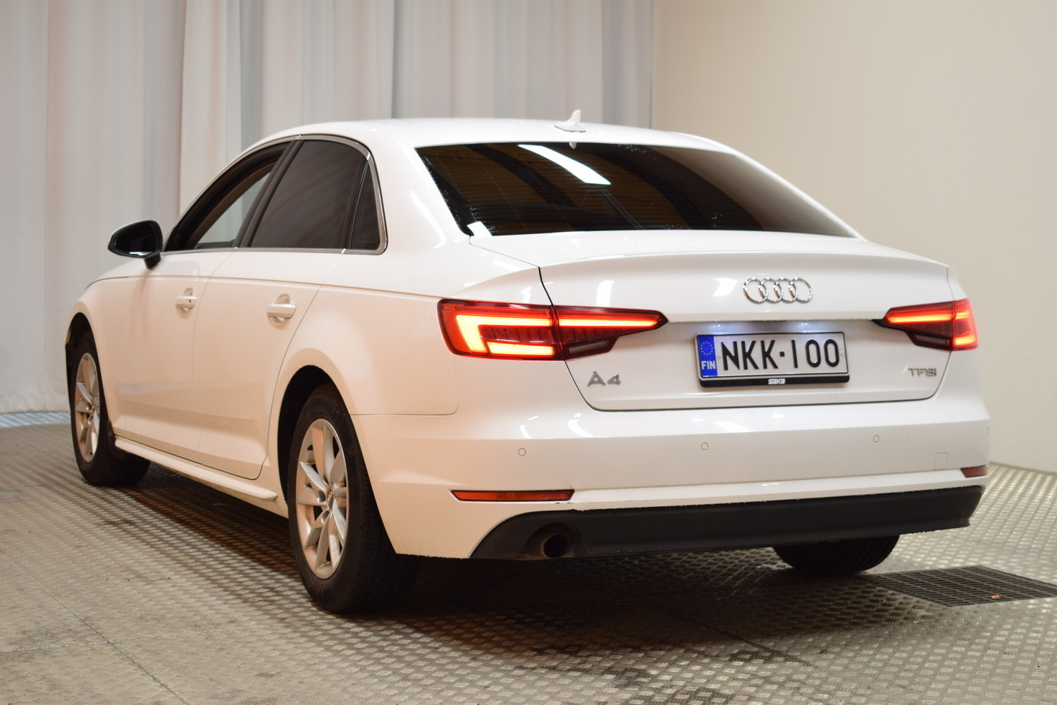 Audi A4 vaihtoauto