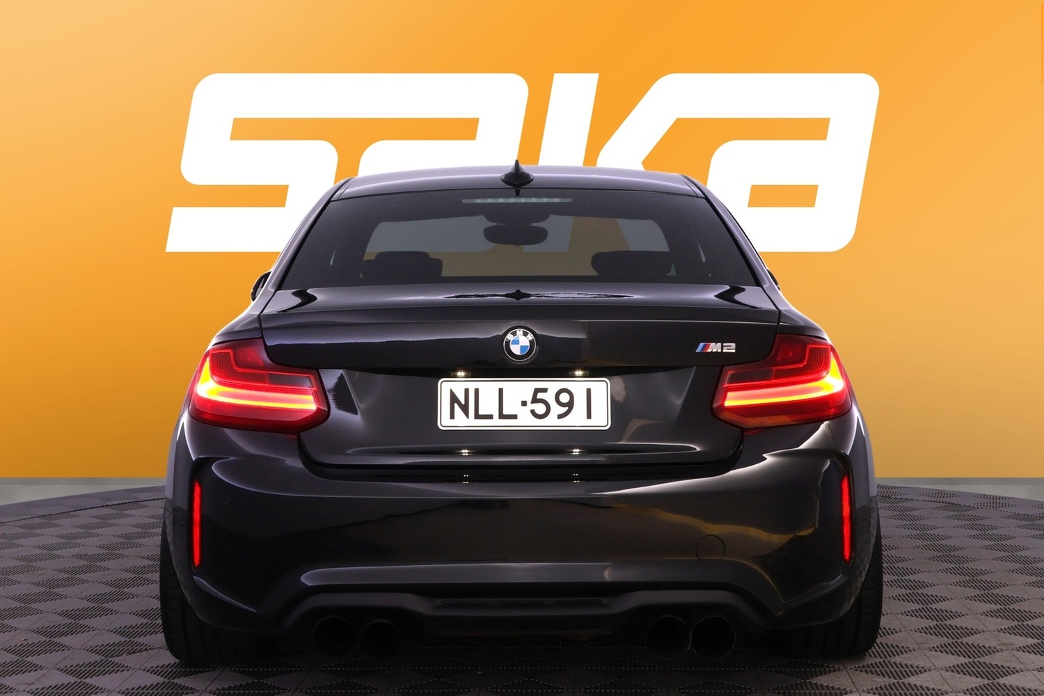 BMW M2 vaihtoauto