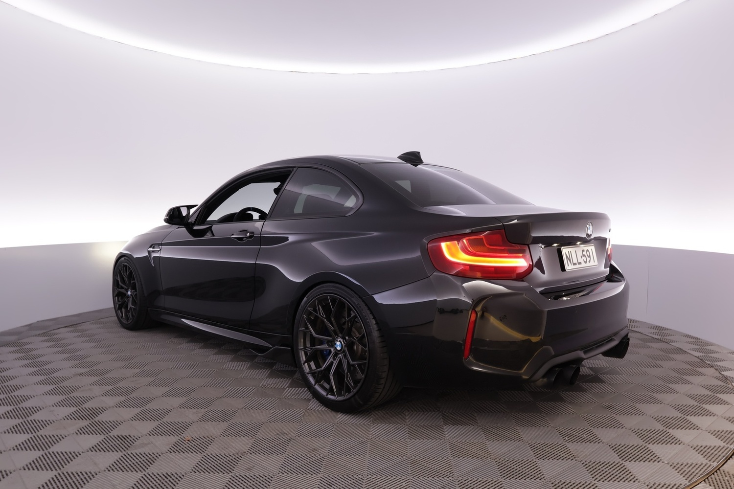 BMW M2 vaihtoauto