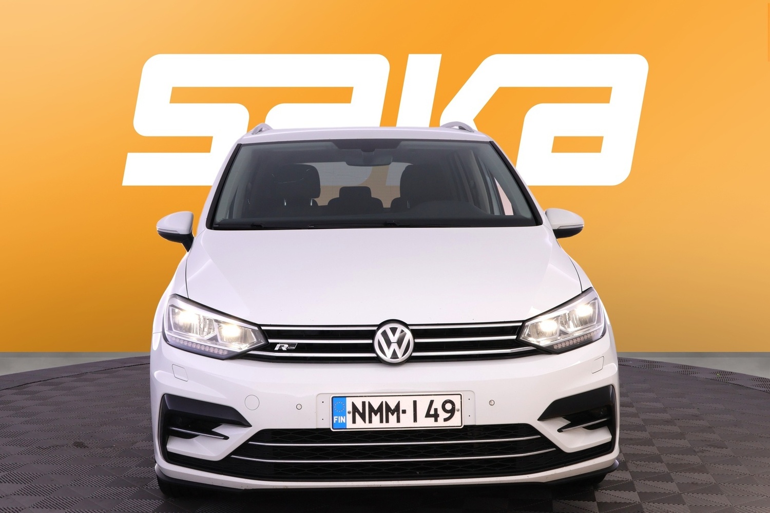 Volkswagen Touran vaihtoauto