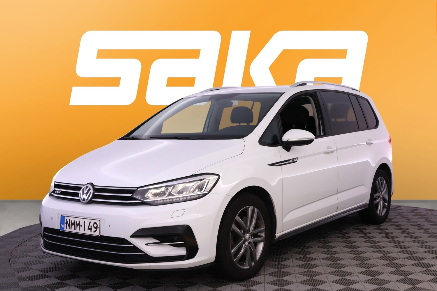 Volkswagen Touran vaihtoauto