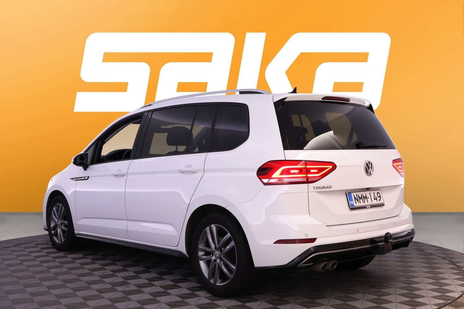 Volkswagen Touran vaihtoauto