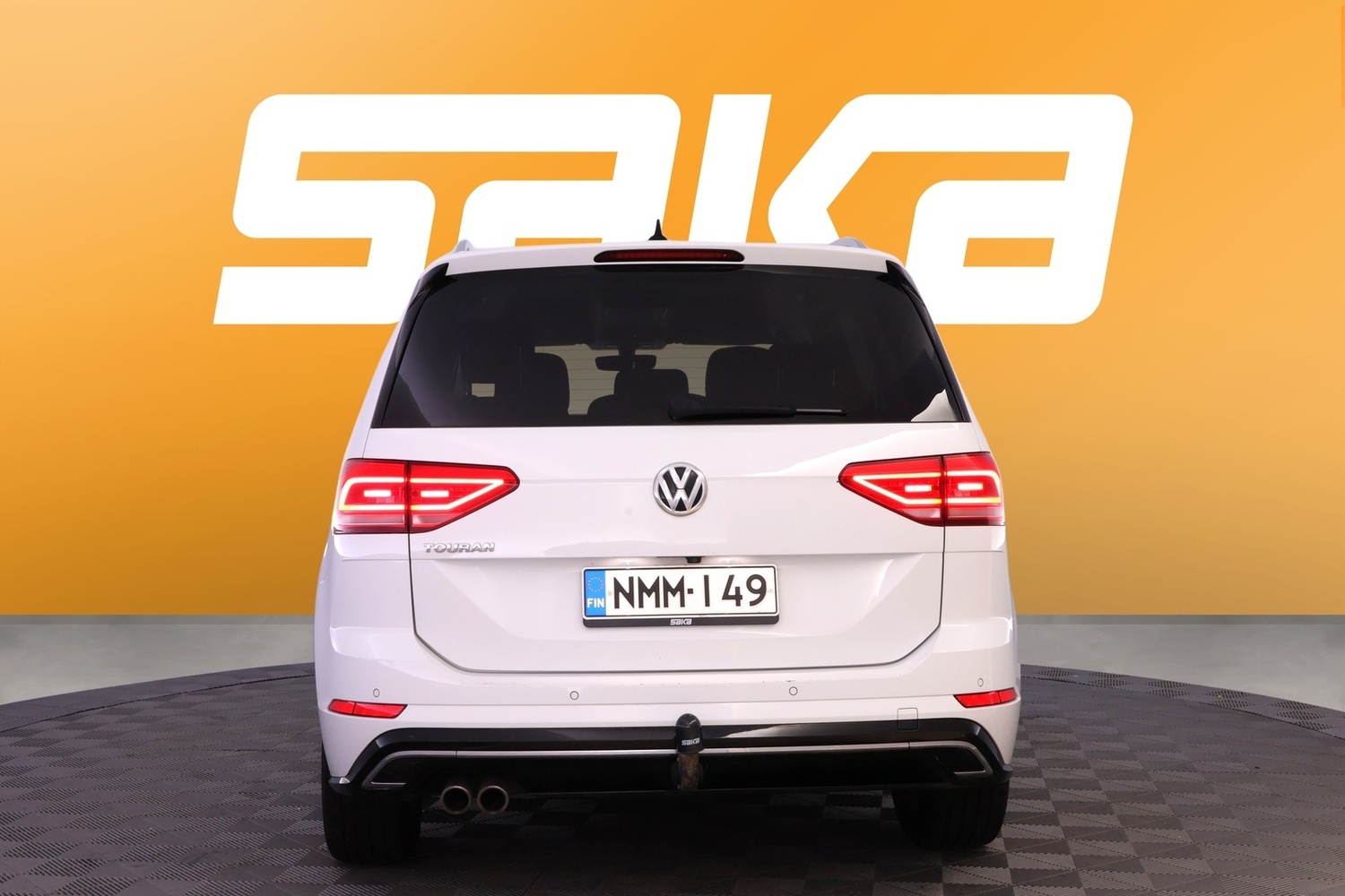 Volkswagen Touran vaihtoauto