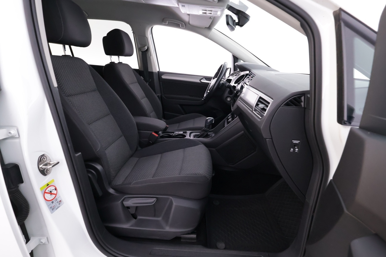 Volkswagen Touran vaihtoauto