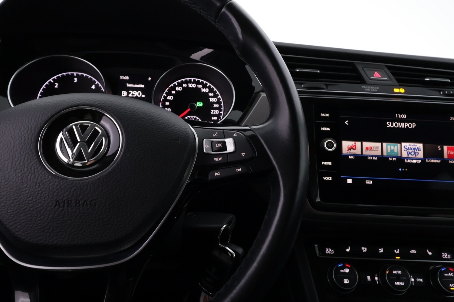 Volkswagen Touran vaihtoauto