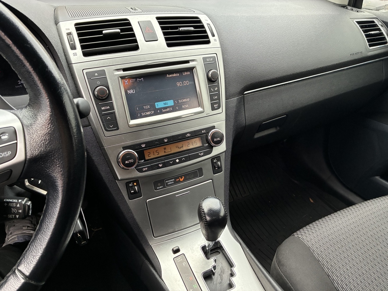 Toyota Avensis vaihtoauto