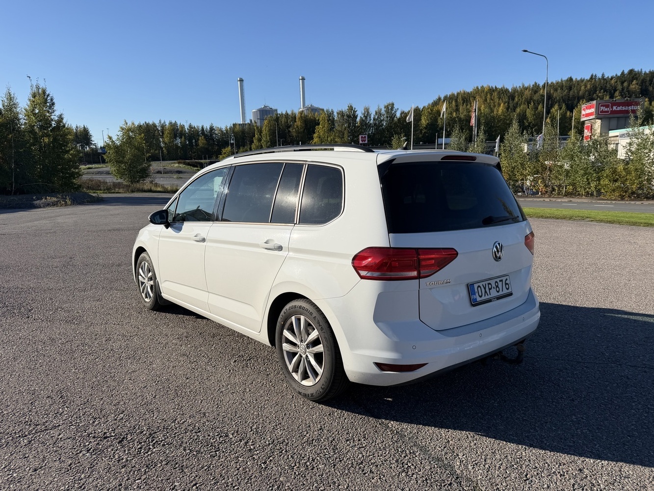 Volkswagen Touran vaihtoauto