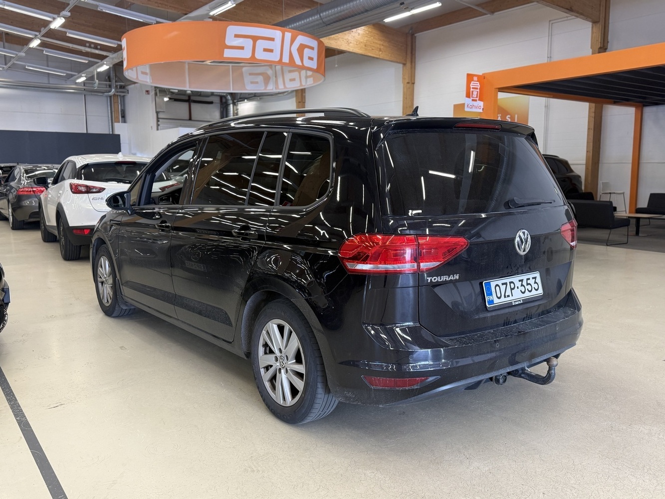 Volkswagen Touran vaihtoauto