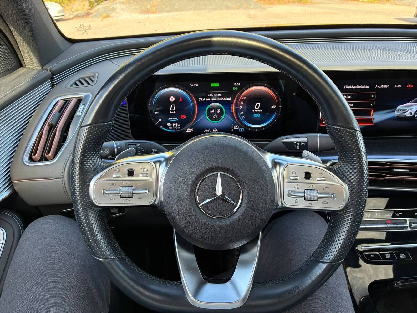 Mercedes-Benz EQC vaihtoauto