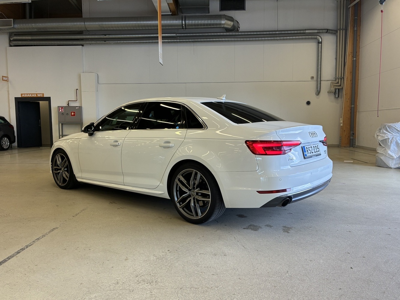 Audi A4 vaihtoauto