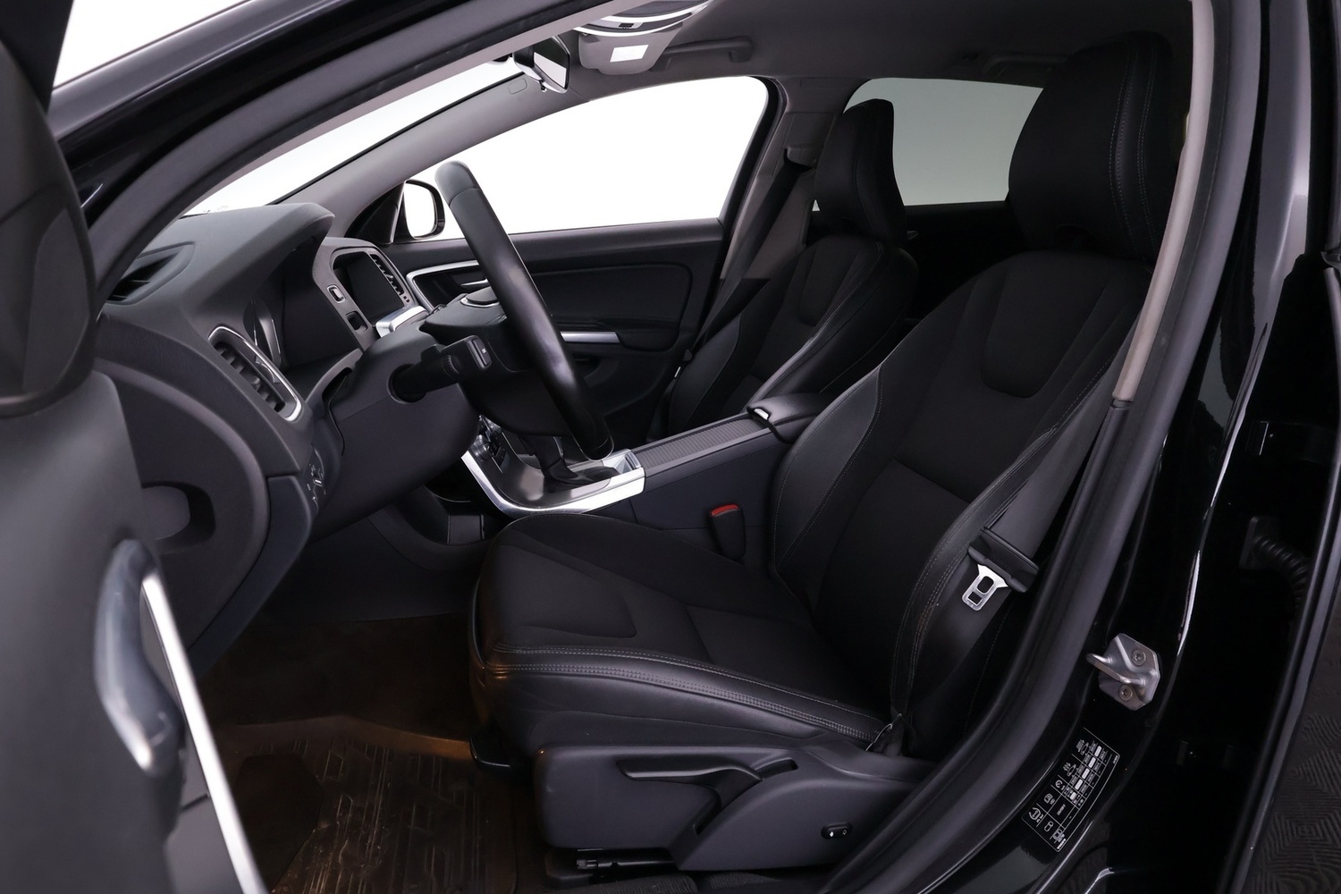Volvo V60 Cross Country vaihtoauto