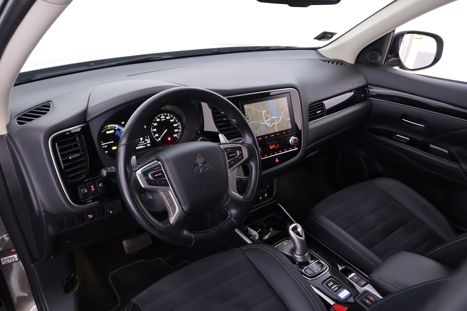 Mitsubishi Outlander PHEV vaihtoauto