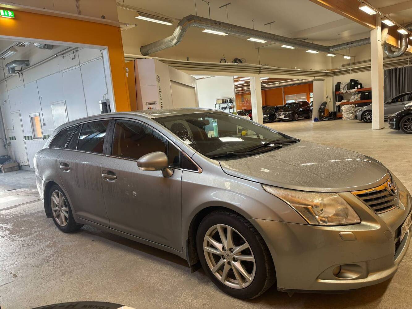Toyota Avensis vaihtoauto
