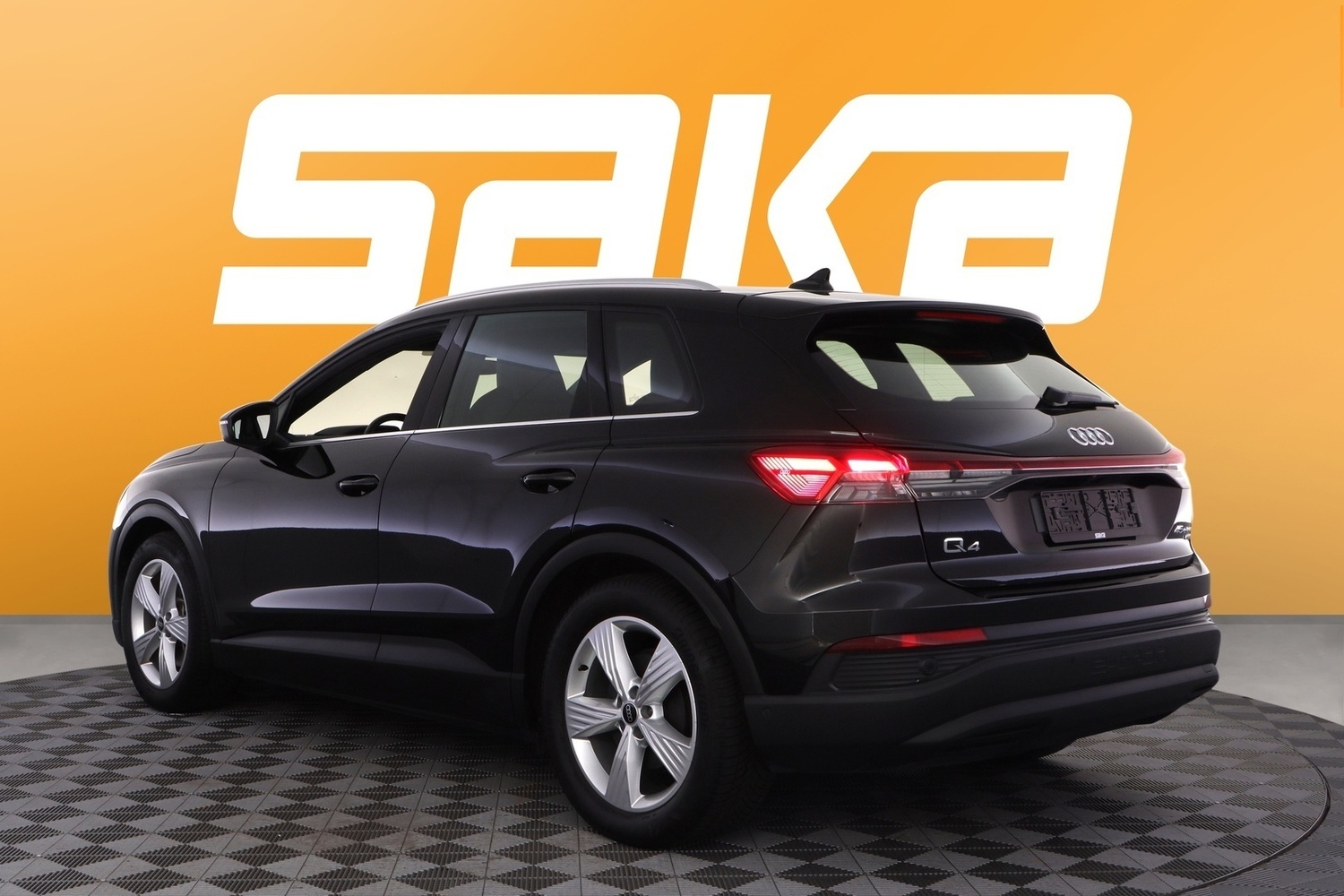 Audi Q4 e-tron vaihtoauto