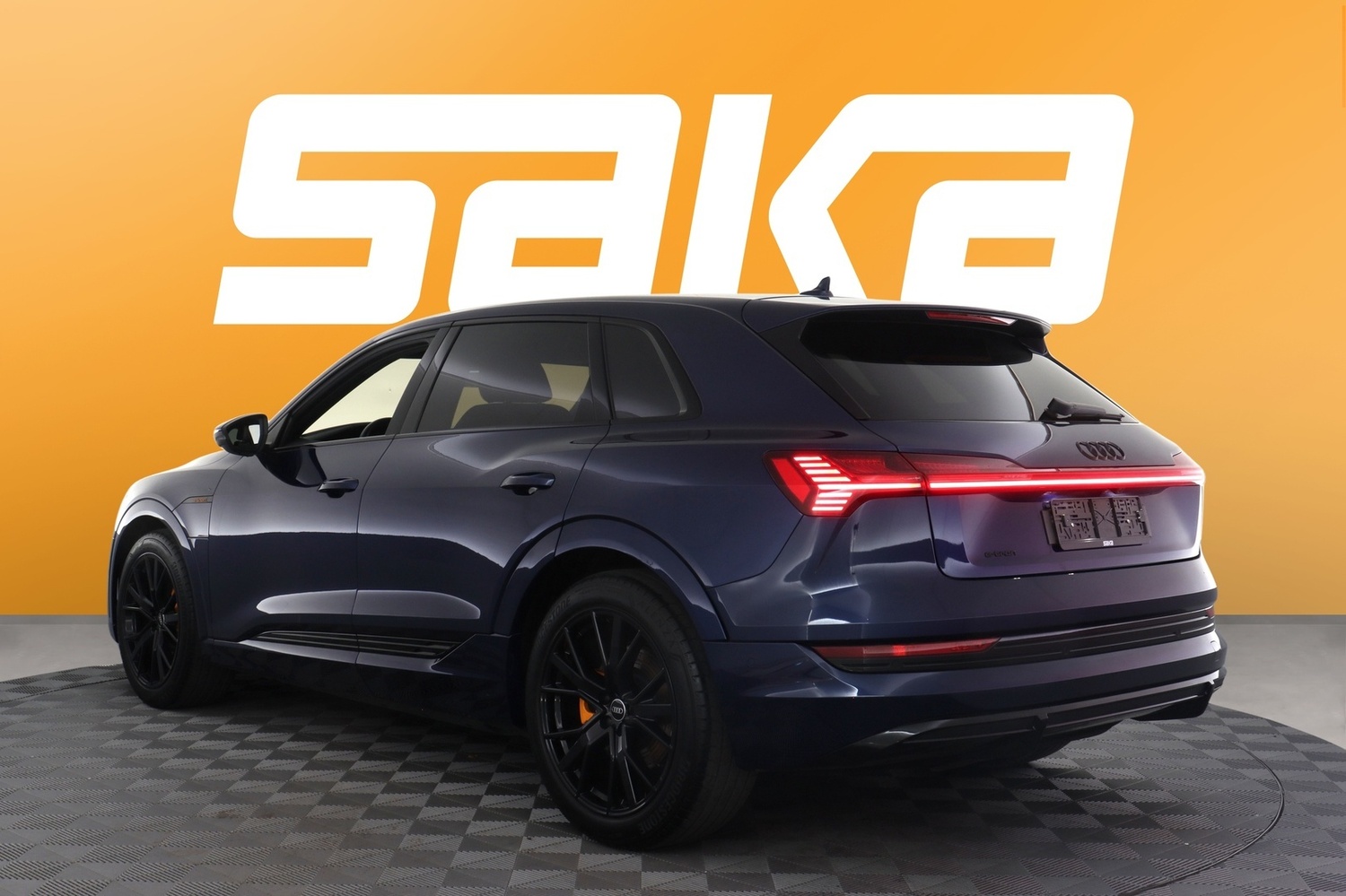 Audi e-tron vaihtoauto