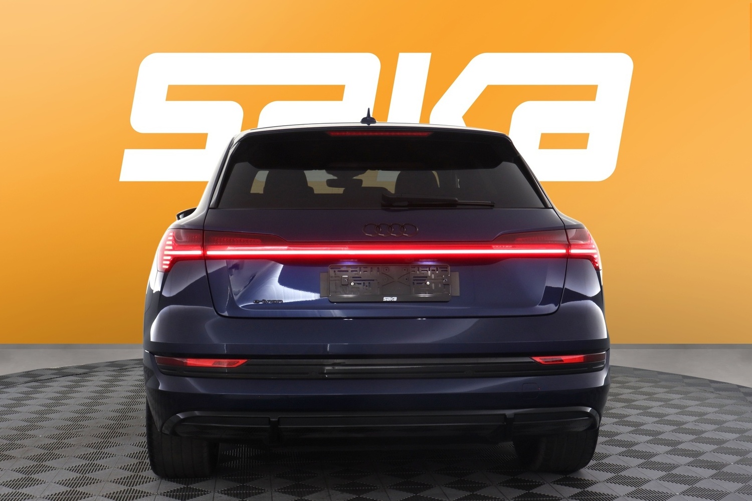 Audi e-tron vaihtoauto