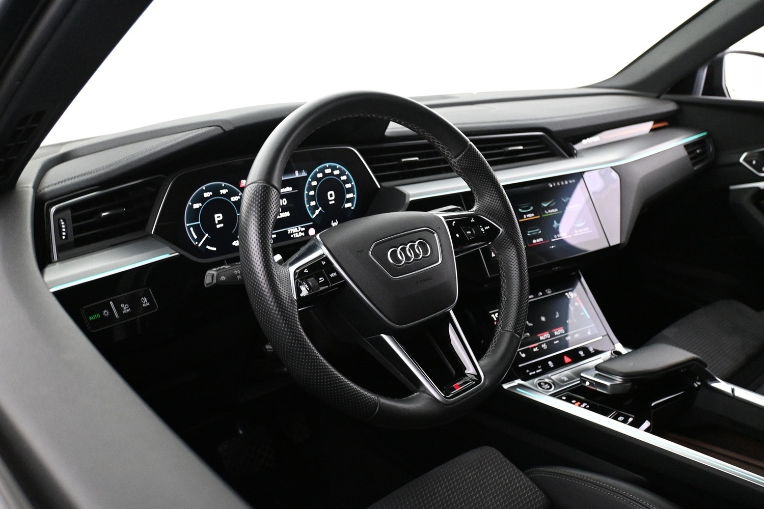 Audi e-tron vaihtoauto