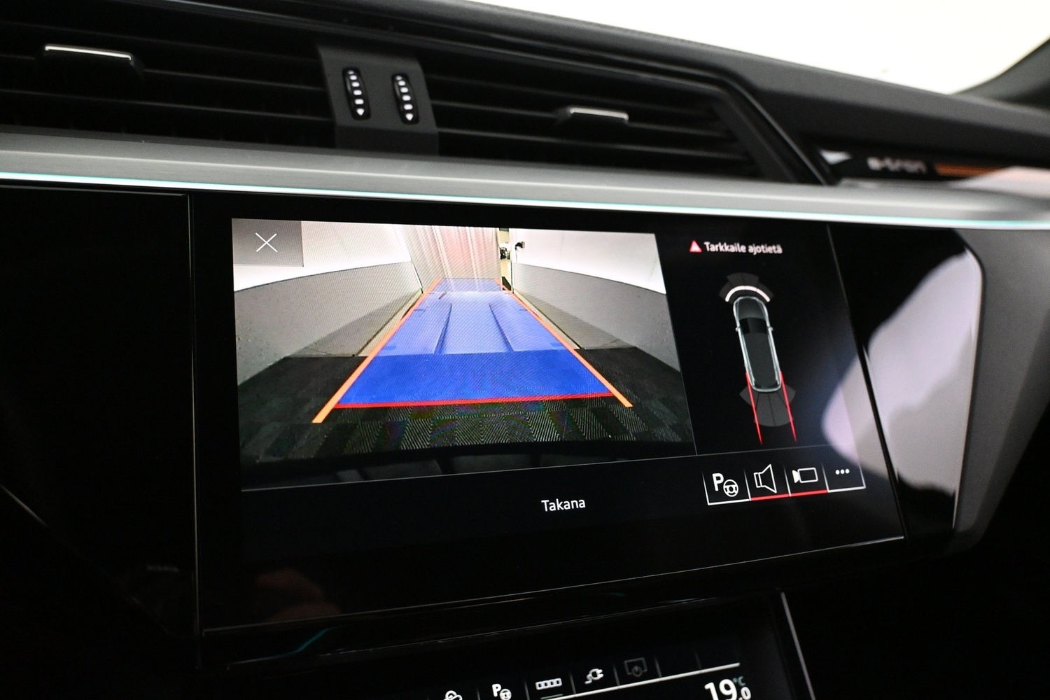 Audi e-tron vaihtoauto