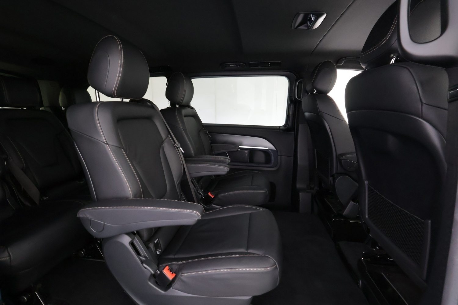 Mercedes-Benz EQV vaihtoauto
