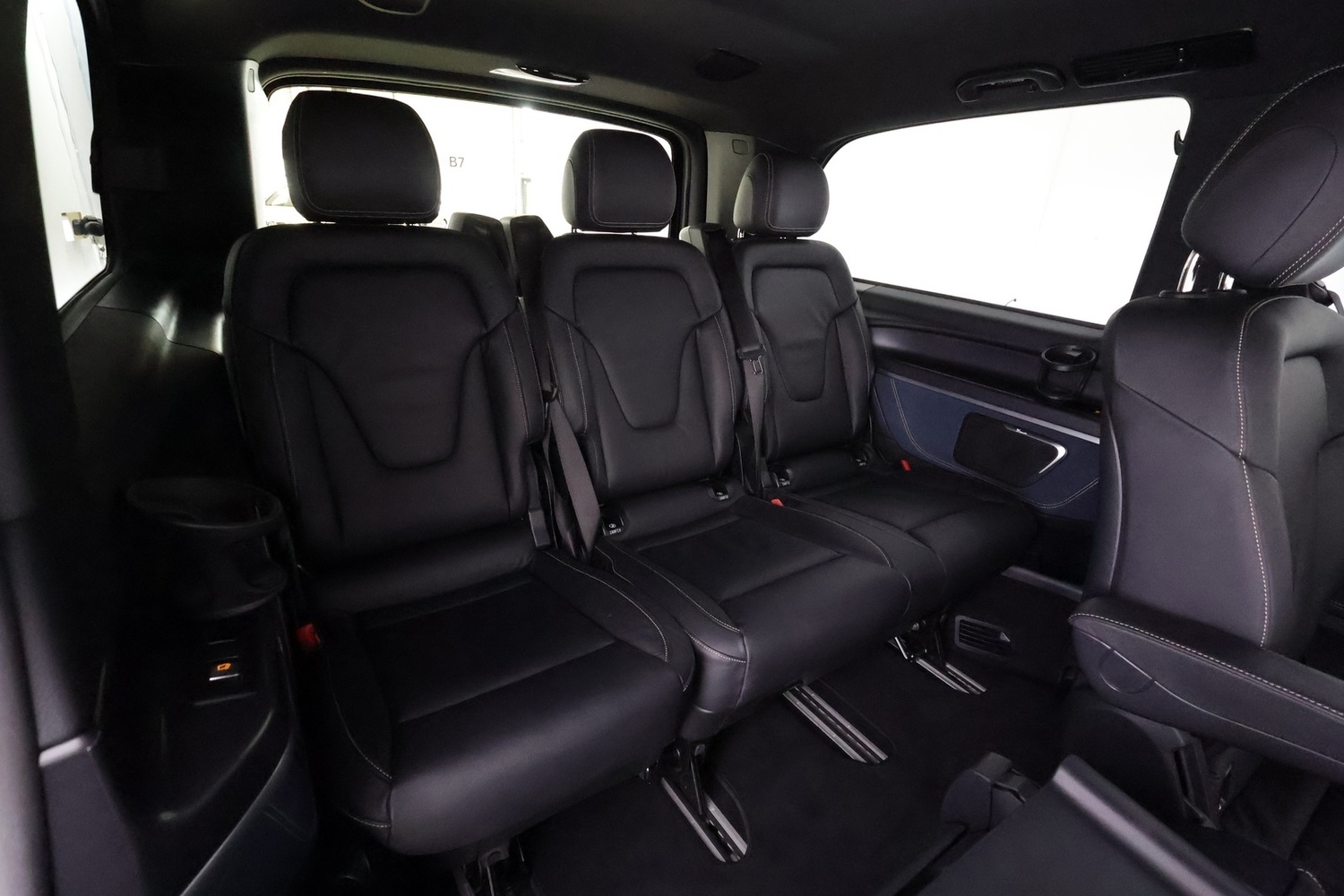 Mercedes-Benz EQV vaihtoauto