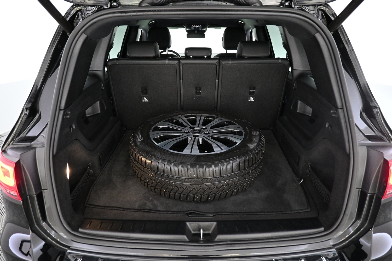 Mercedes-Benz EQB vaihtoauto