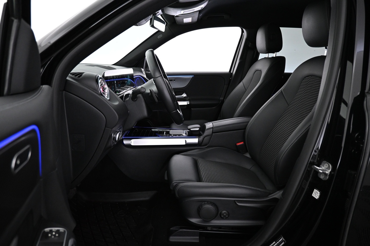 Mercedes-Benz EQB vaihtoauto