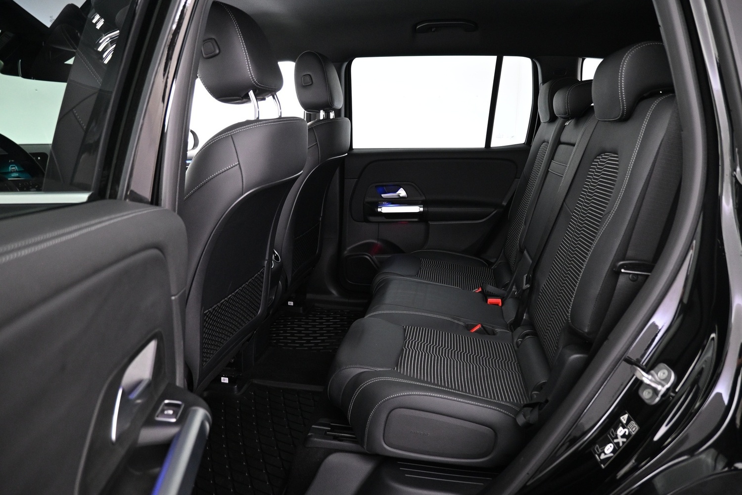 Mercedes-Benz EQB vaihtoauto