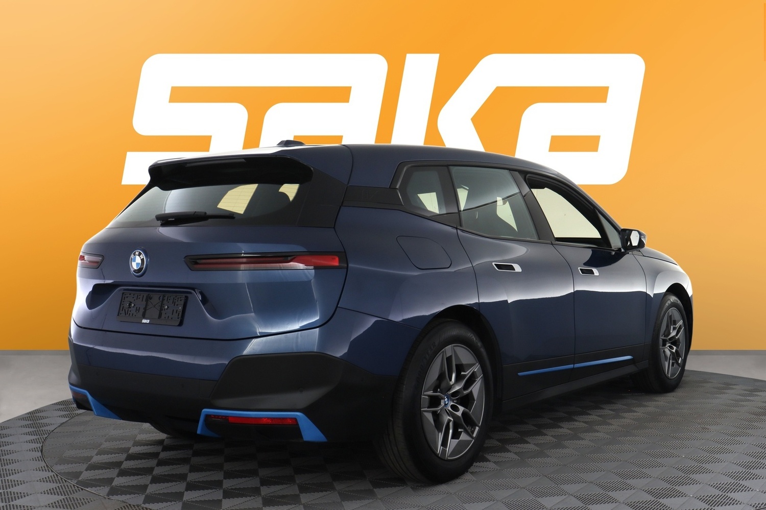 BMW iX vaihtoauto