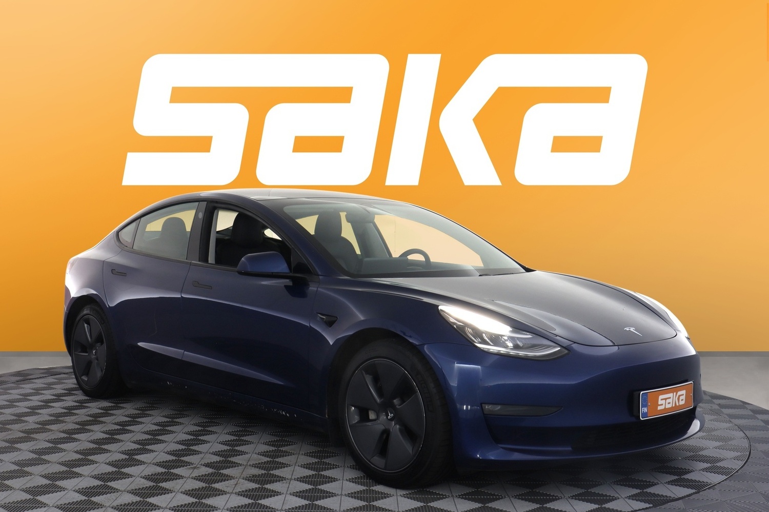 Tesla Model 3 vaihtoauto