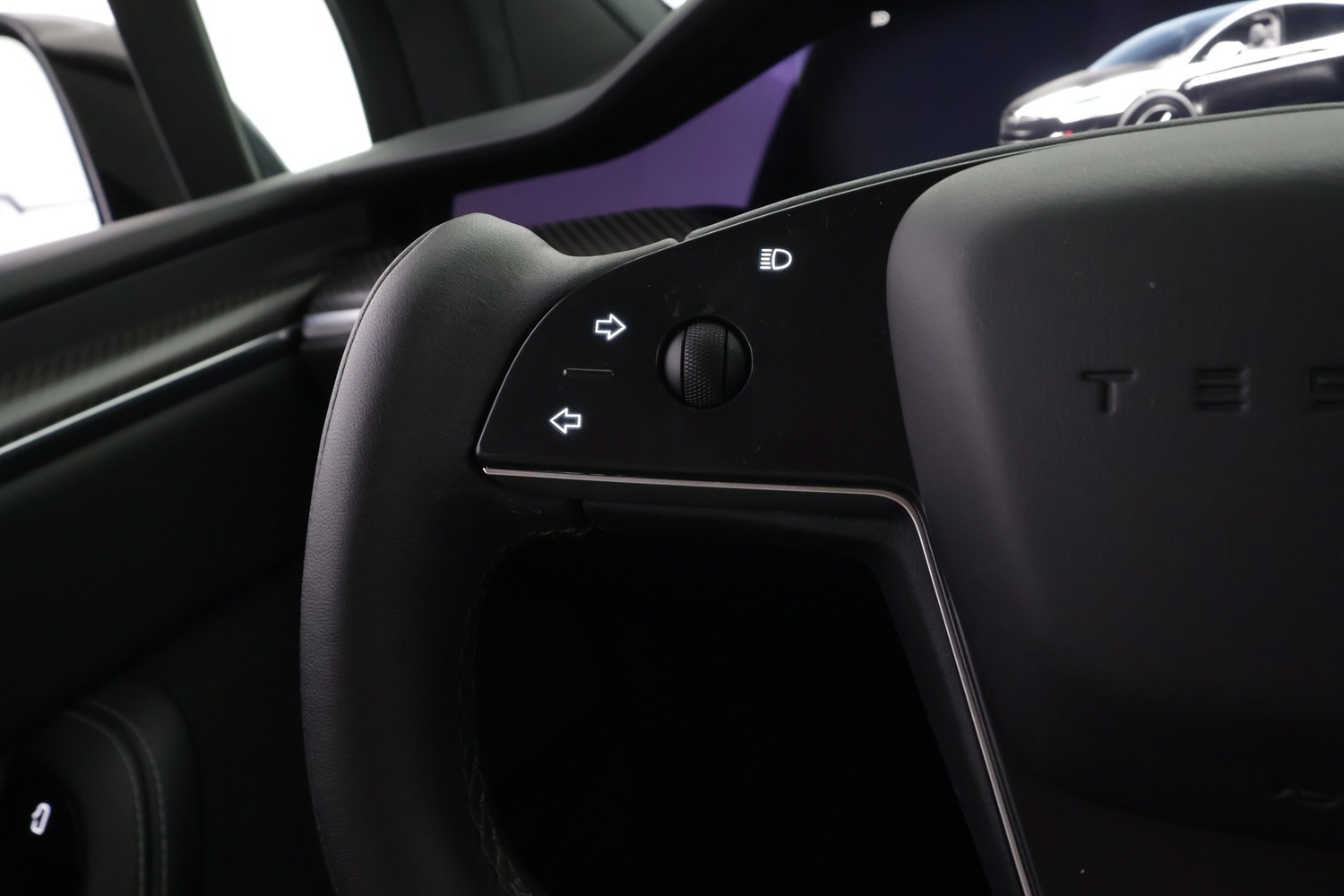 Tesla Model X vaihtoauto