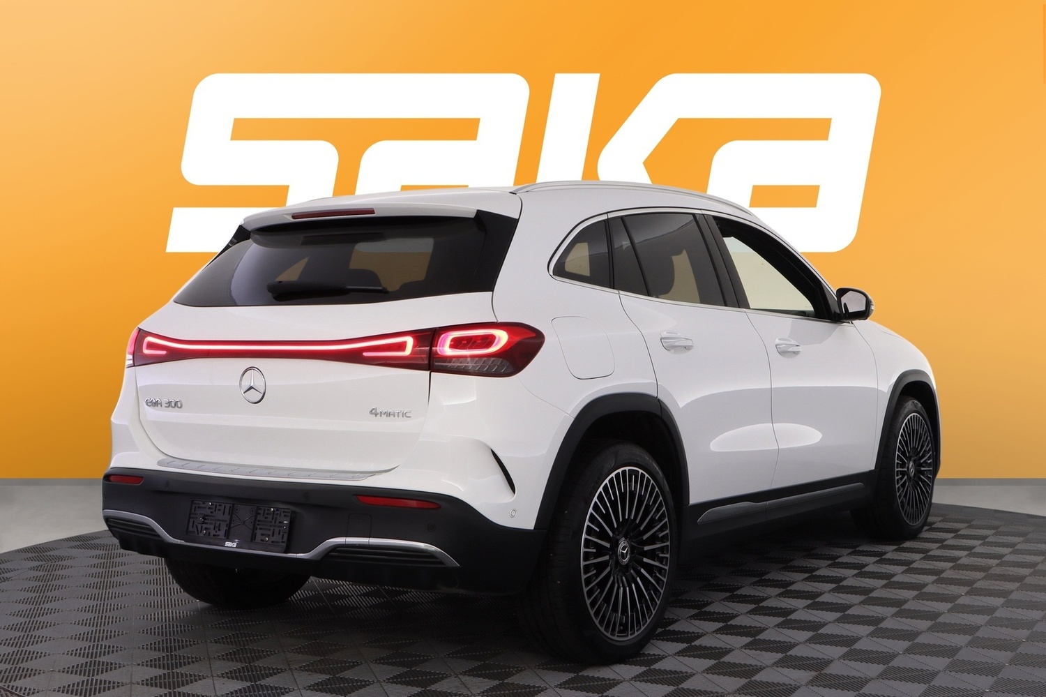 Mercedes-Benz EQA vaihtoauto