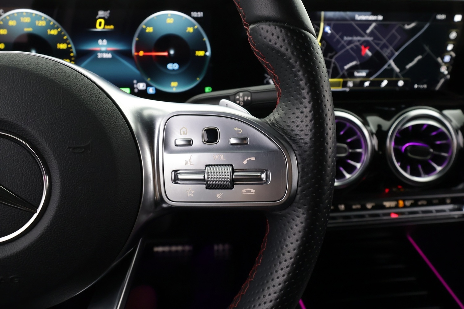 Mercedes-Benz EQA vaihtoauto