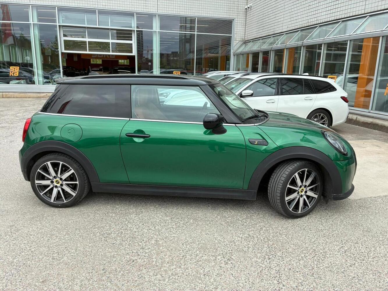 Mini Cooper vaihtoauto
