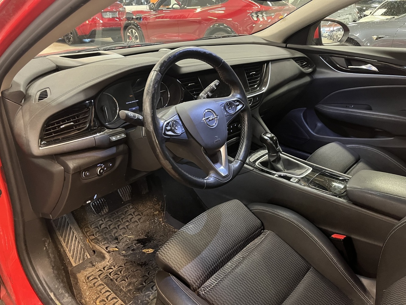 Opel Insignia vaihtoauto