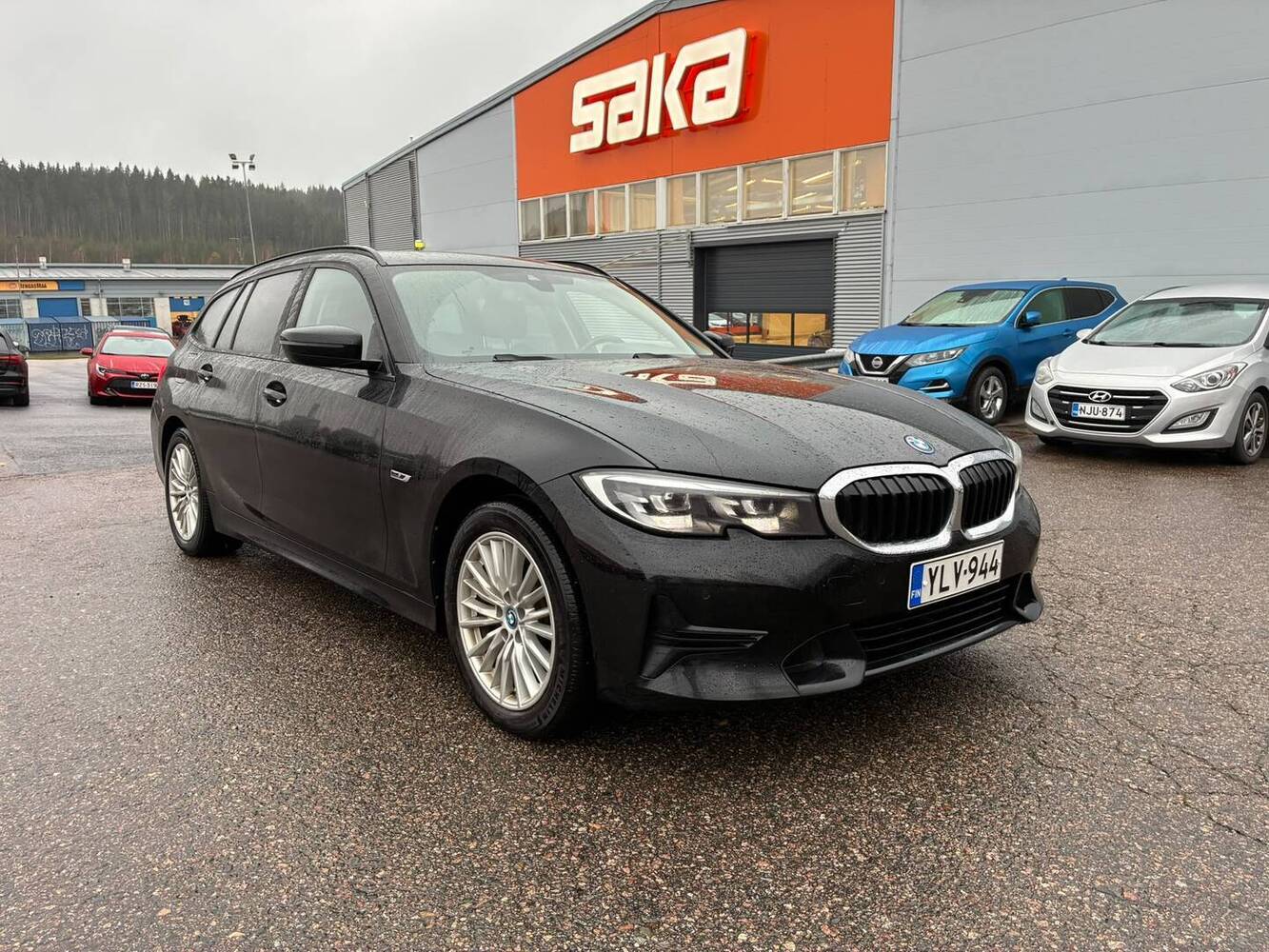 BMW 320 vaihtoauto