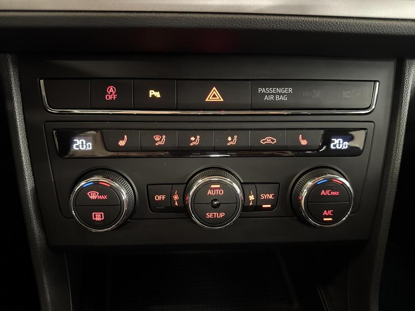 SEAT Leon vaihtoauto