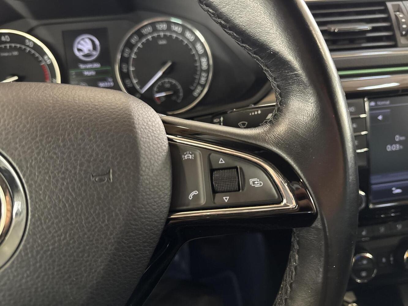 Skoda Superb vaihtoauto