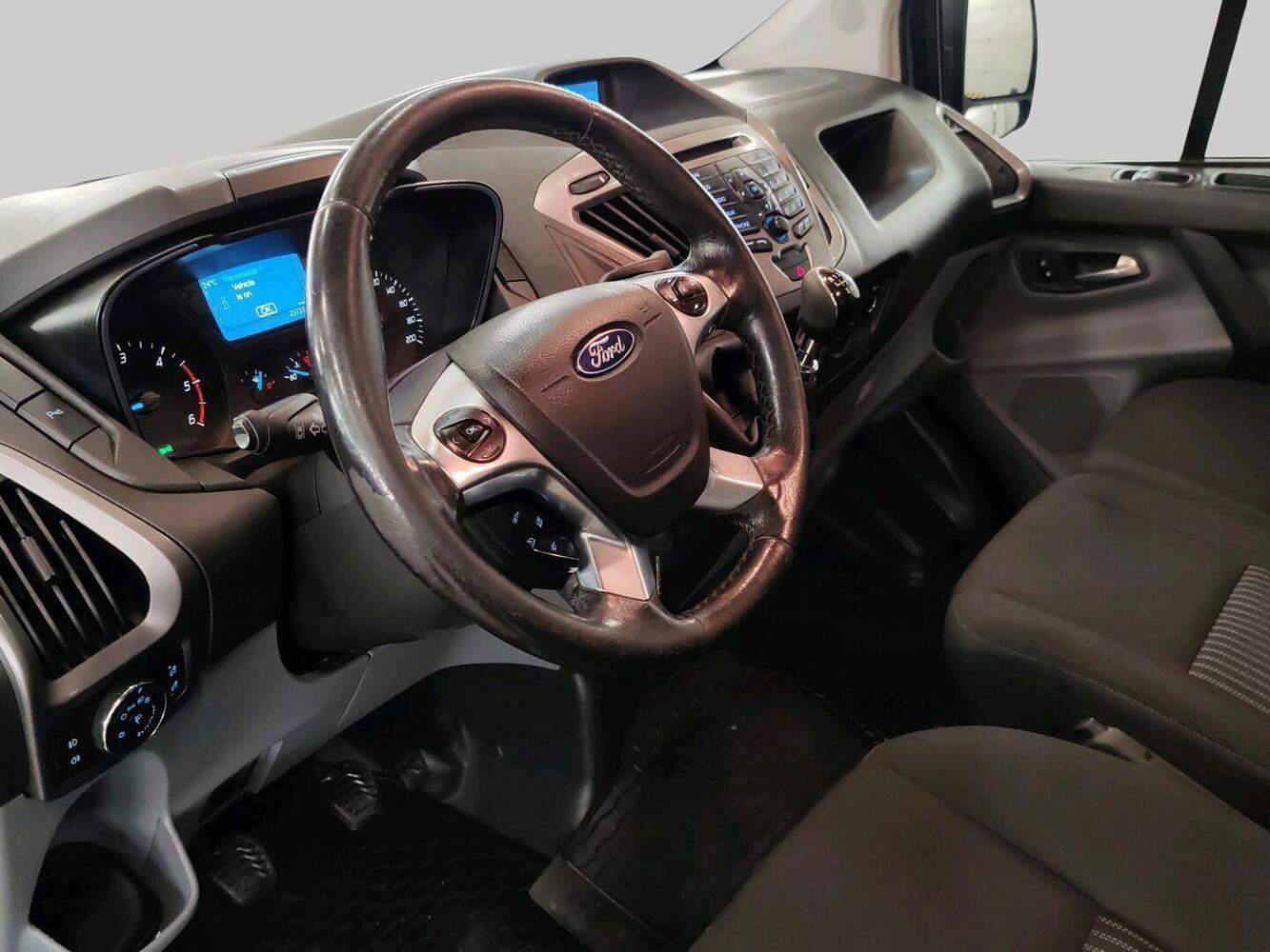 Ford Transit Custom vaihtoauto