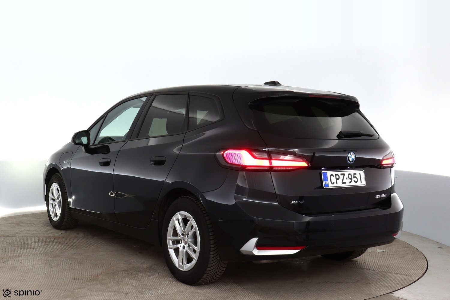 BMW 225 vaihtoauto