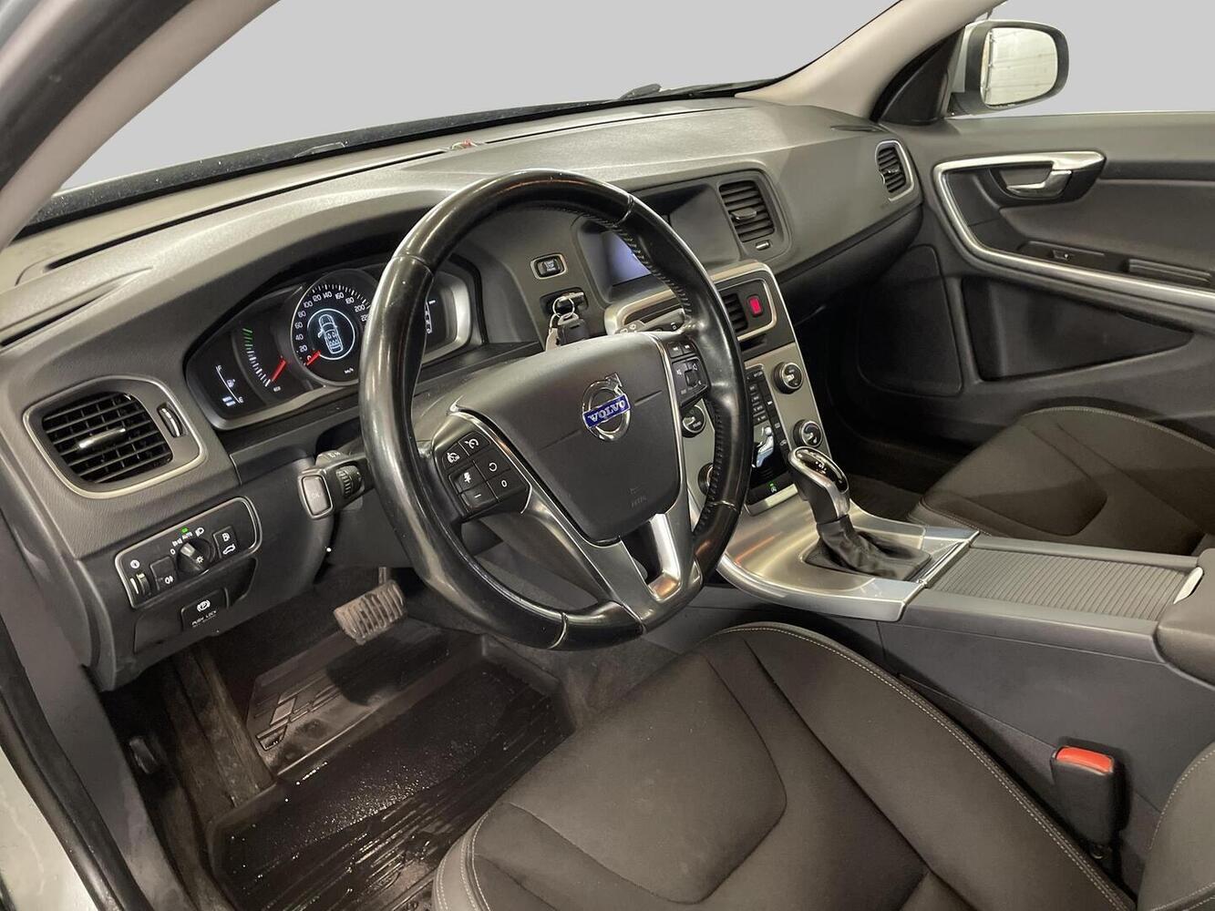 Volvo V60 vaihtoauto
