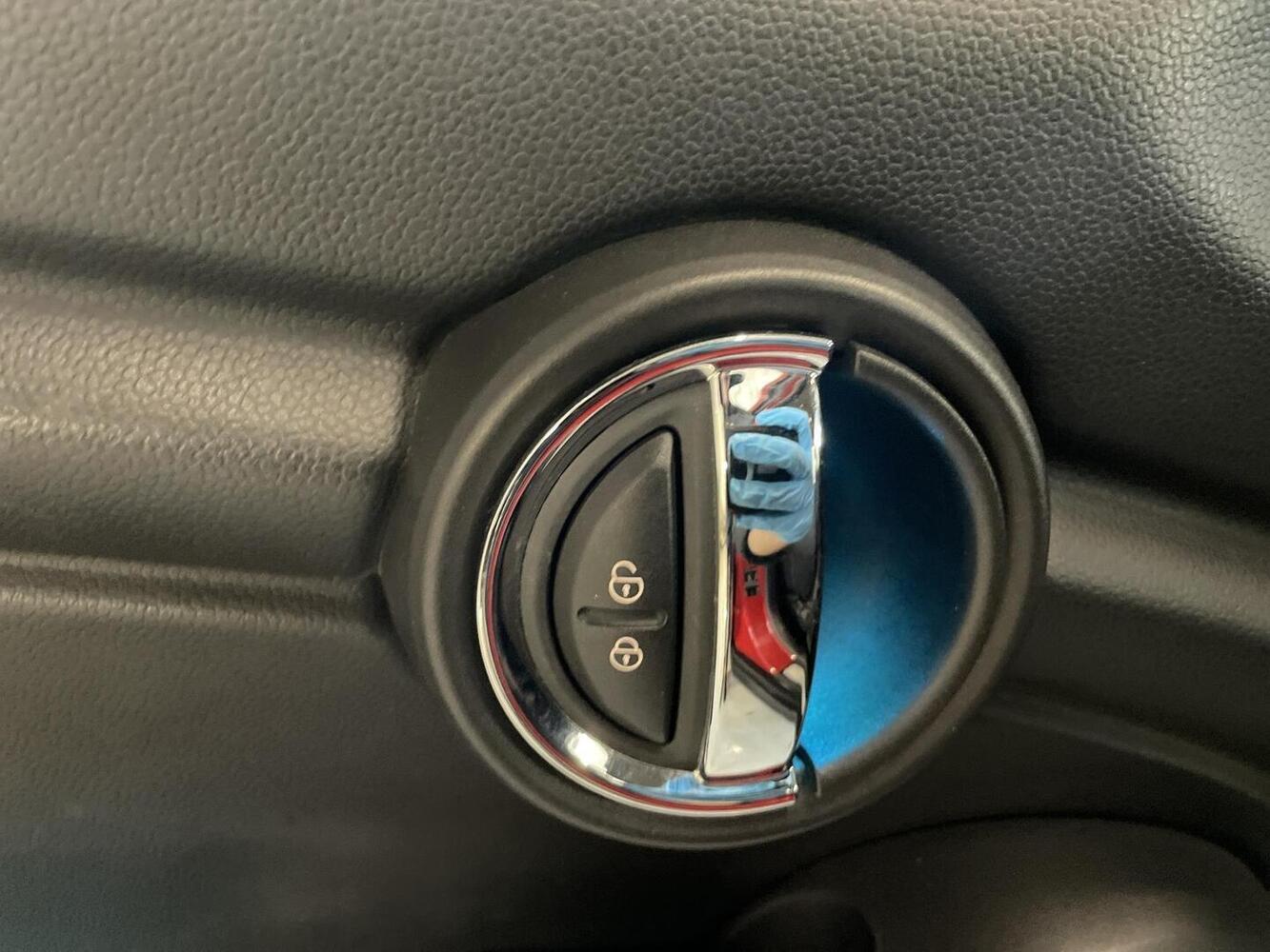 Mini One vaihtoauto