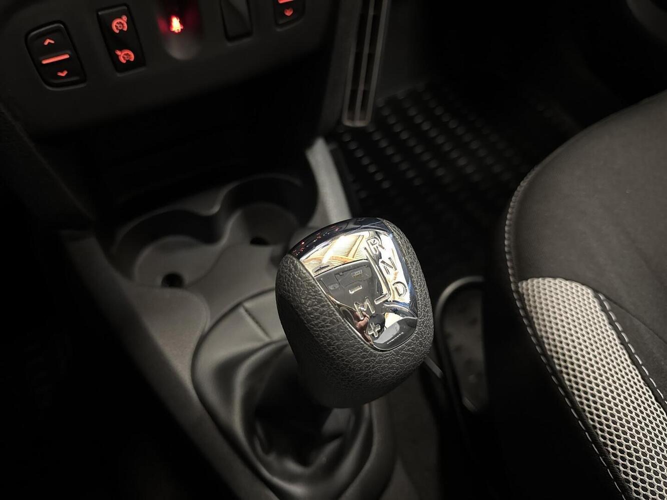 Dacia Sandero vaihtoauto