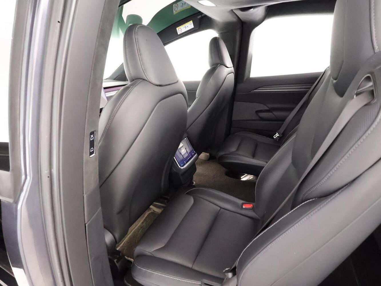 Tesla Model X vaihtoauto