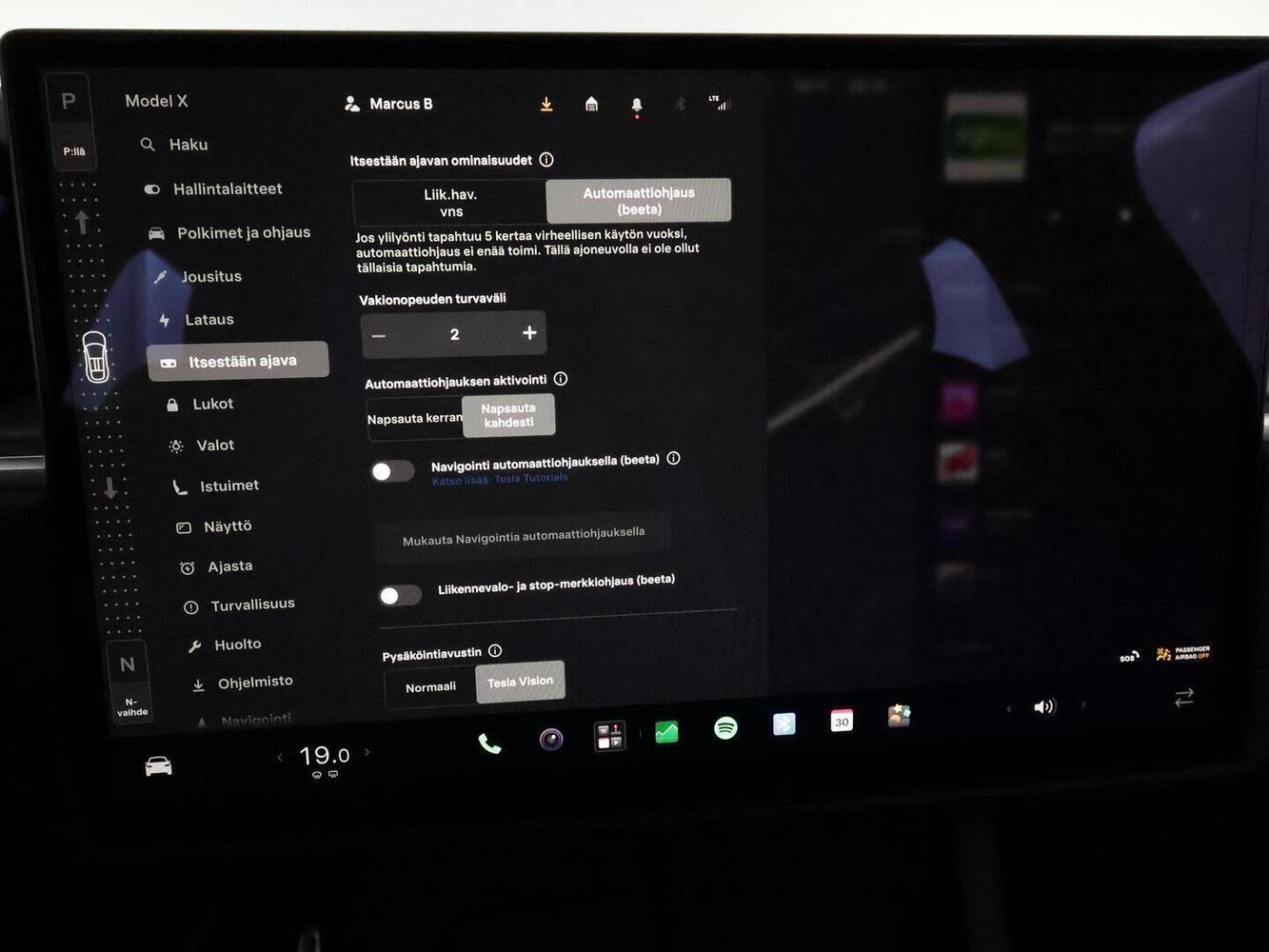 Tesla Model X vaihtoauto