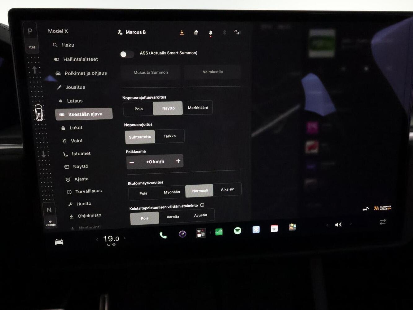 Tesla Model X vaihtoauto