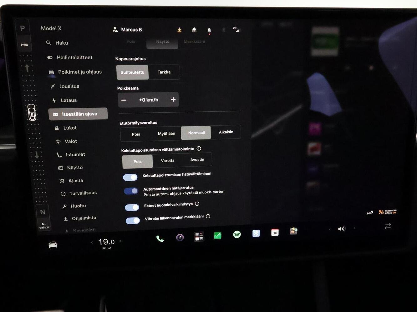 Tesla Model X vaihtoauto