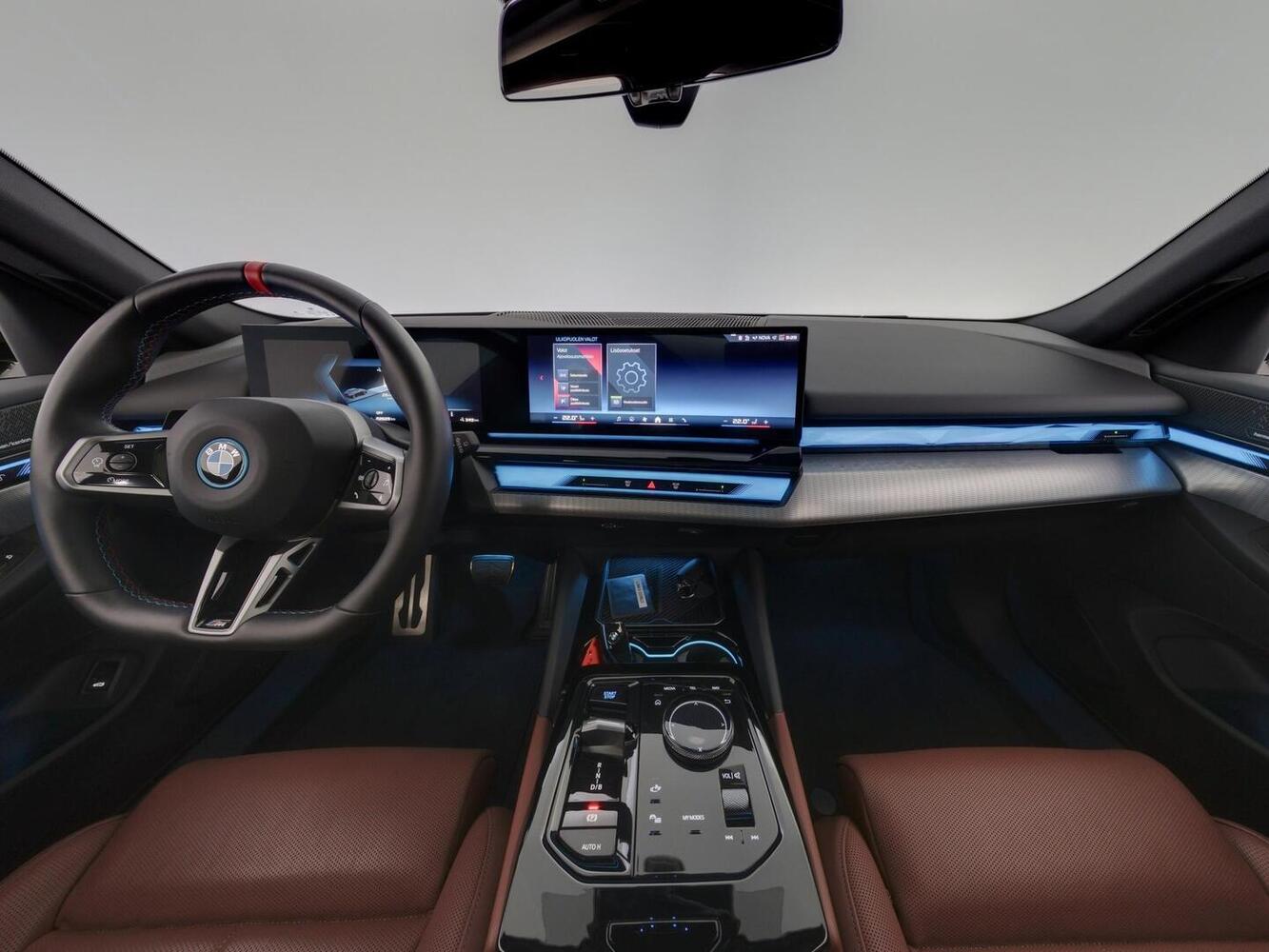 BMW i5 M60 vaihtoauto
