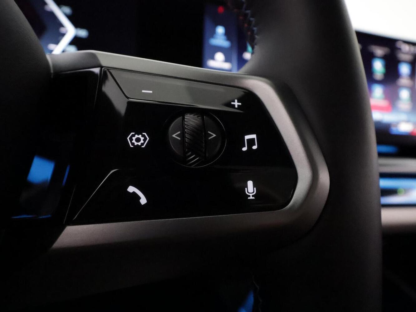 BMW i5 M60 vaihtoauto