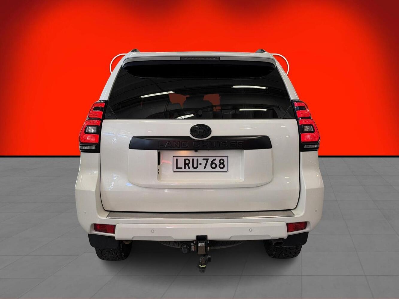 Toyota Land Cruiser vaihtoauto